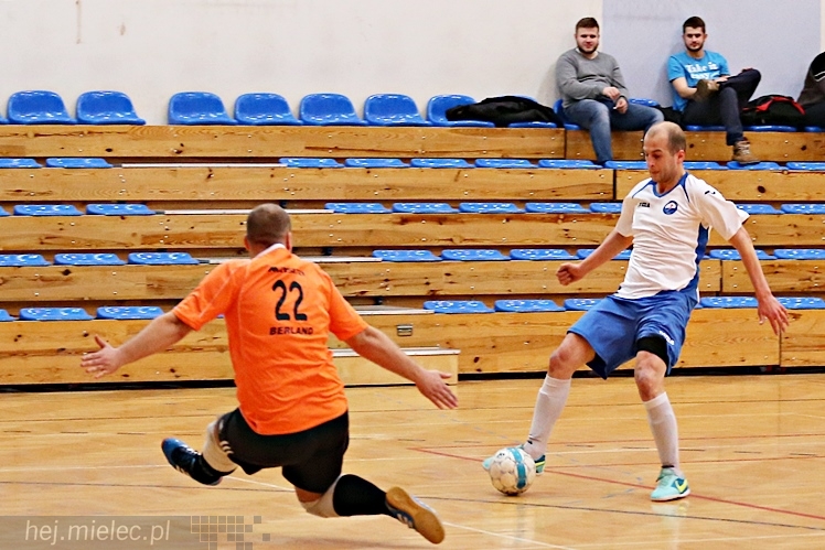 KF STAL MIELEC - GKS Berland OSiR Komprachcice 4:7