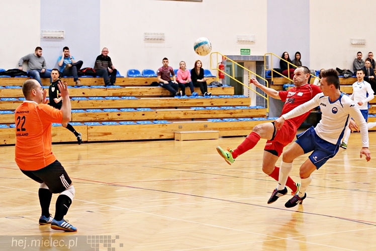 KF STAL MIELEC - GKS Berland OSiR Komprachcice 4:7
