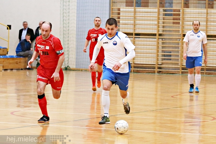 KF STAL MIELEC - GKS Berland OSiR Komprachcice 4:7