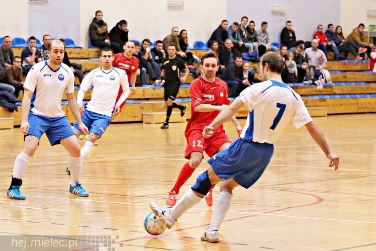 KF STAL MIELEC - GKS Berland OSiR Komprachcice 4:7