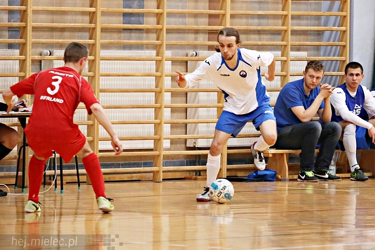 KF STAL MIELEC - GKS Berland OSiR Komprachcice 4:7