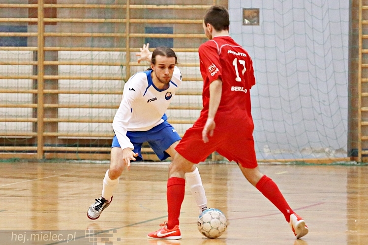 KF STAL MIELEC - GKS Berland OSiR Komprachcice 4:7