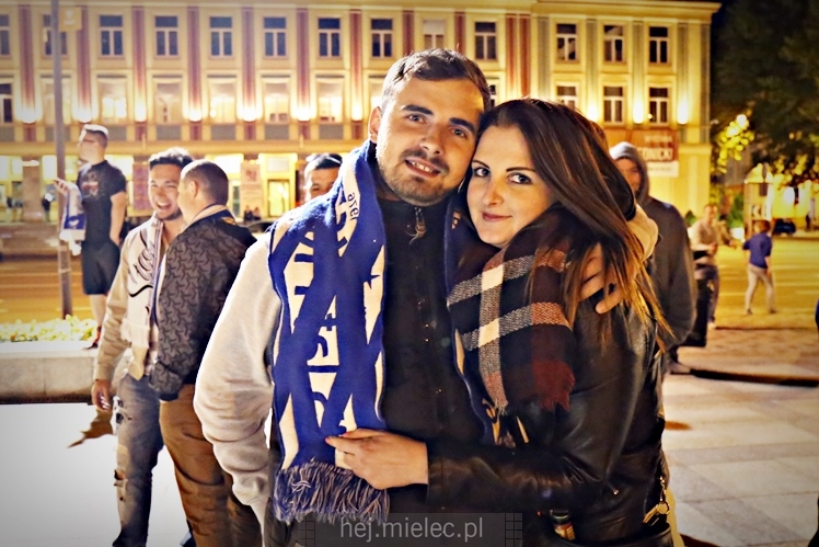 Piłkarze i kibice FKS Stali Mielec świętują awans do I ligi