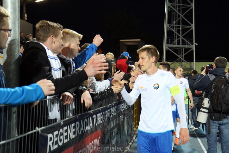 Piłkarze i kibice FKS Stali Mielec świętują awans do I ligi