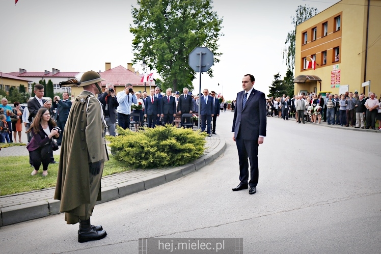 Uroczystości 135. rocznicy urodzin Generała Sikorskiego w Tuszowie Narodowym