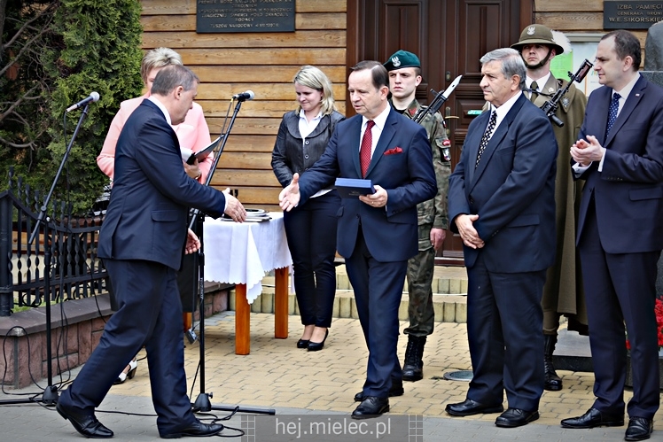 Uroczystości 135. rocznicy urodzin Generała Sikorskiego w Tuszowie Narodowym