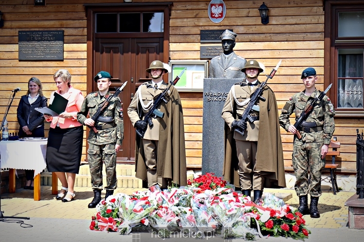 Uroczystości 135. rocznicy urodzin Generała Sikorskiego w Tuszowie Narodowym
