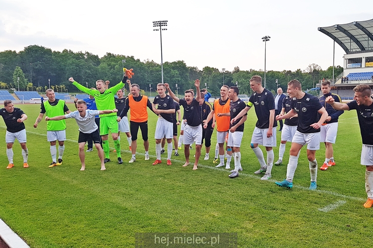 FKS Stal Mielec Mistrzem 2 ligi sezonu 2015/2016!