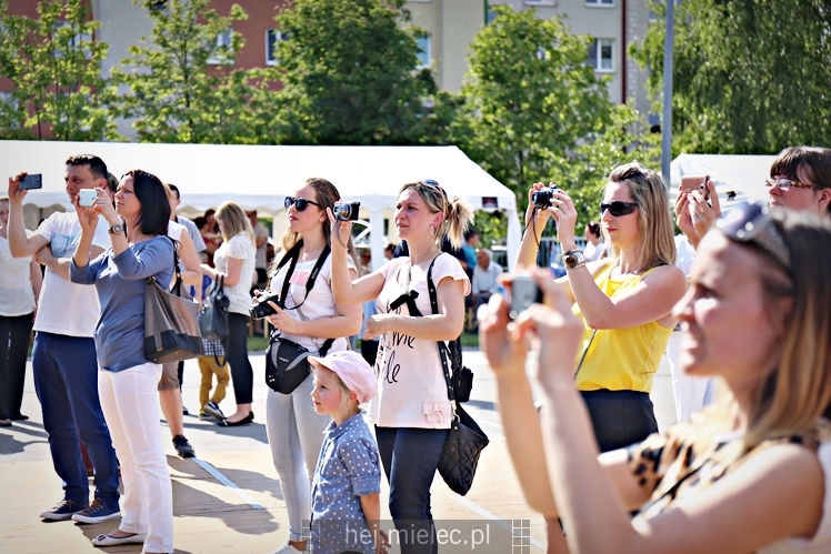Majówka rodzinna na terenach Szkoły Podstawowej nr 11 w Mielcu