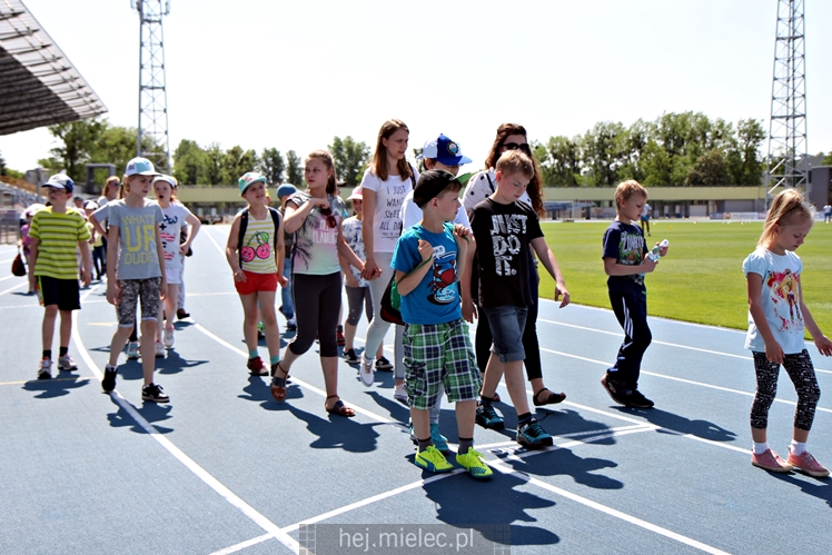 Trening pokazowy FKS Stali Mielec dla uczniów