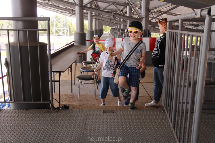 Trening pokazowy FKS Stali Mielec dla uczniów