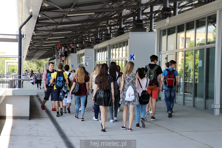 Trening pokazowy FKS Stali Mielec dla uczniów