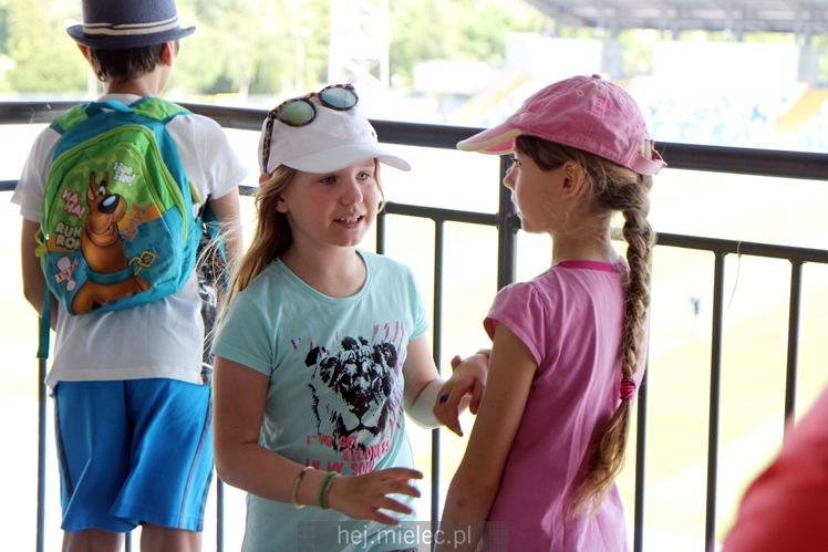 Trening pokazowy FKS Stali Mielec dla uczniów