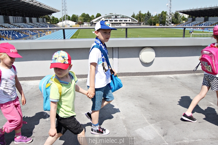 Trening pokazowy FKS Stali Mielec dla uczniów