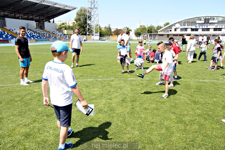 Trening pokazowy FKS Stali Mielec dla uczniów