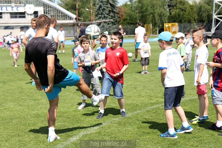 Trening pokazowy FKS Stali Mielec dla uczniów