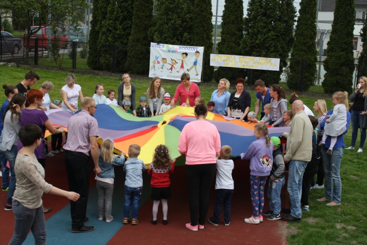 Piknik Rodzinny ?Trzymaj formę, dbaj o ciałko ? jedz warzywa oraz białko?