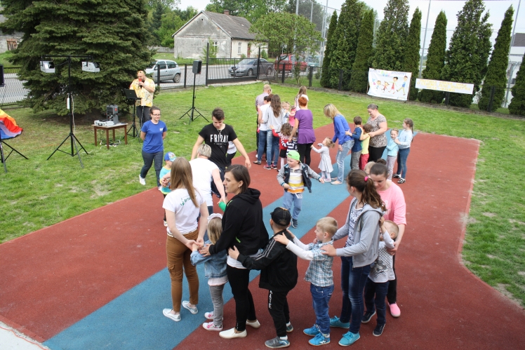 Piknik Rodzinny ?Trzymaj formę, dbaj o ciałko ? jedz warzywa oraz białko?