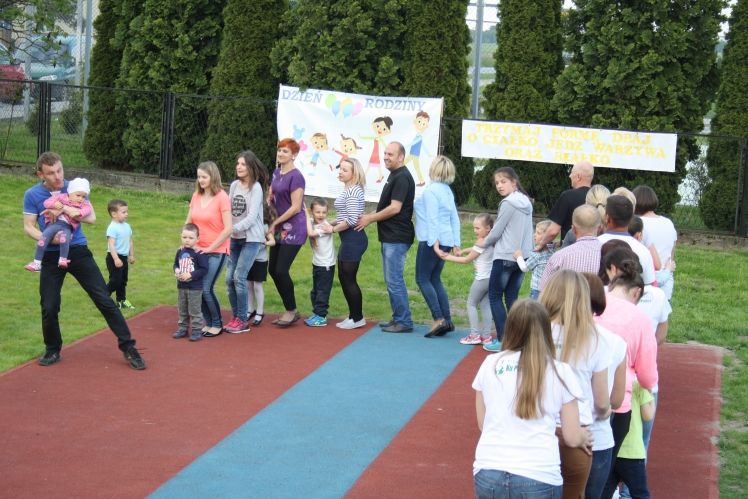 Piknik Rodzinny ?Trzymaj formę, dbaj o ciałko ? jedz warzywa oraz białko?