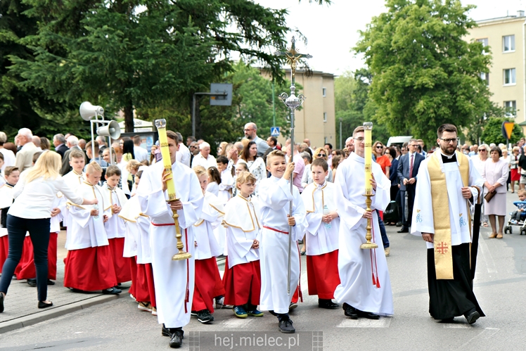Boże Ciało: procesja parafii Matki Bożej Nieustającej Pomocy