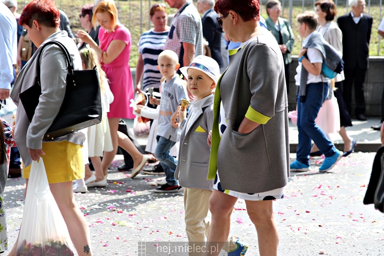 Boże Ciało: procesja parafii Matki Bożej Nieustającej Pomocy