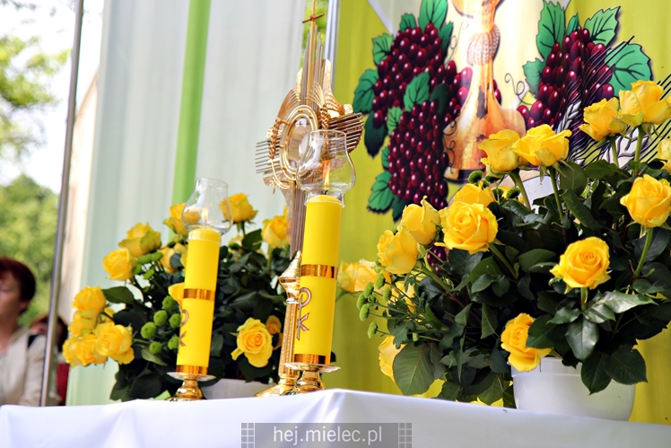 Boże Ciało: procesja parafii Matki Bożej Nieustającej Pomocy