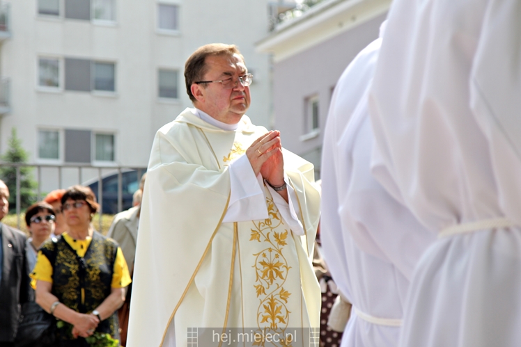 Boże Ciało: procesja parafii Matki Bożej Nieustającej Pomocy