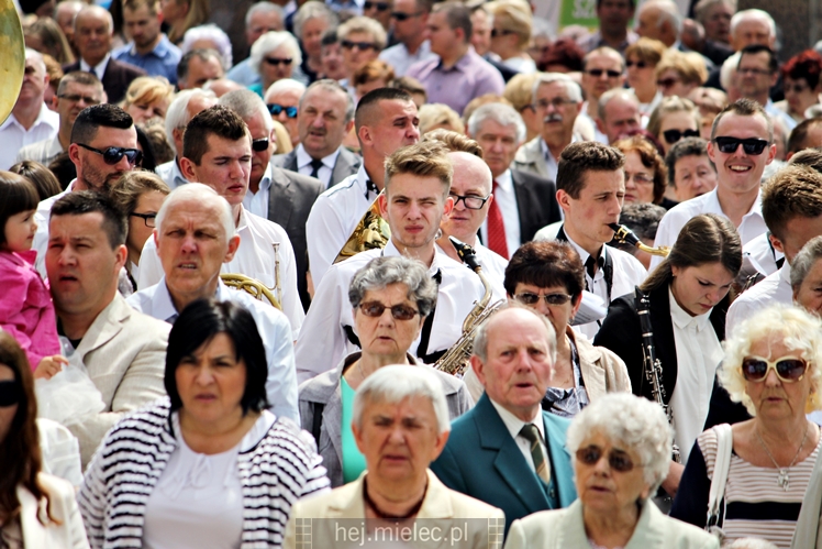 Boże Ciało: procesja parafii Matki Bożej Nieustającej Pomocy