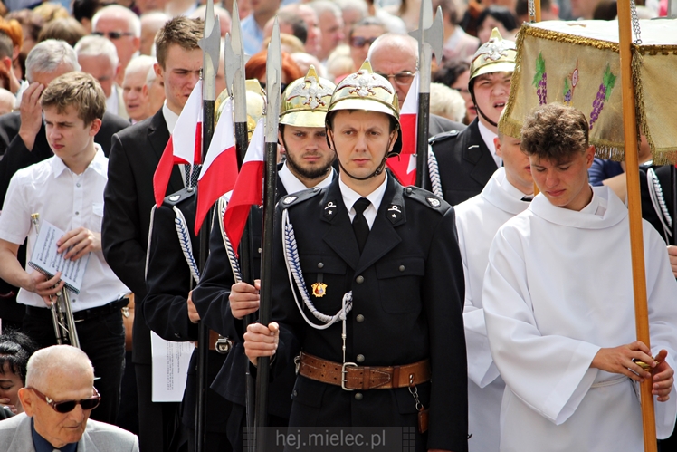 Boże Ciało: procesja parafii Matki Bożej Nieustającej Pomocy
