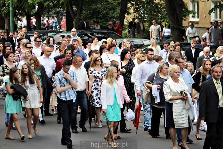 Boże Ciało: procesja parafii Matki Bożej Nieustającej Pomocy