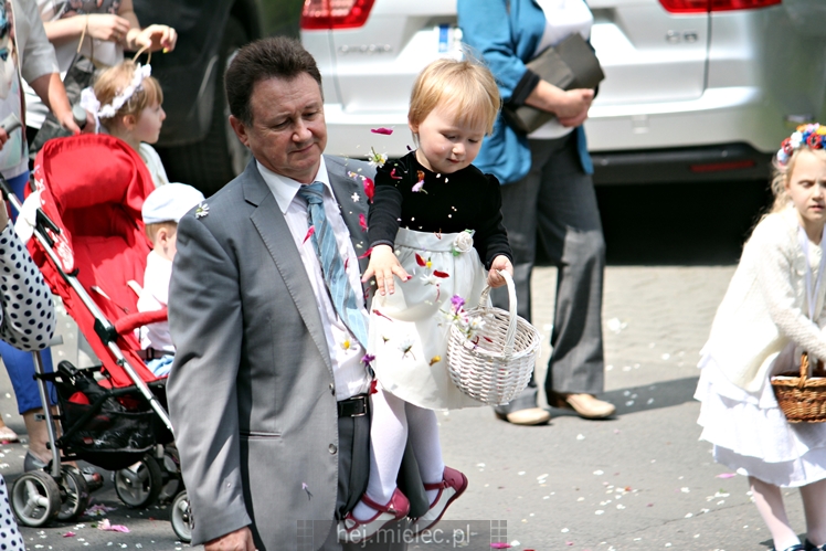 Boże Ciało: procesja parafii Matki Bożej Nieustającej Pomocy