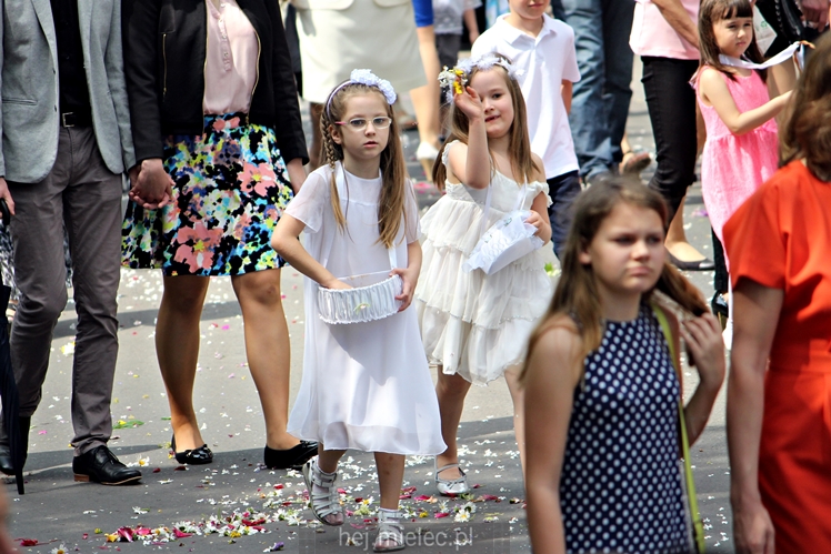 Boże Ciało: procesja parafii Matki Bożej Nieustającej Pomocy
