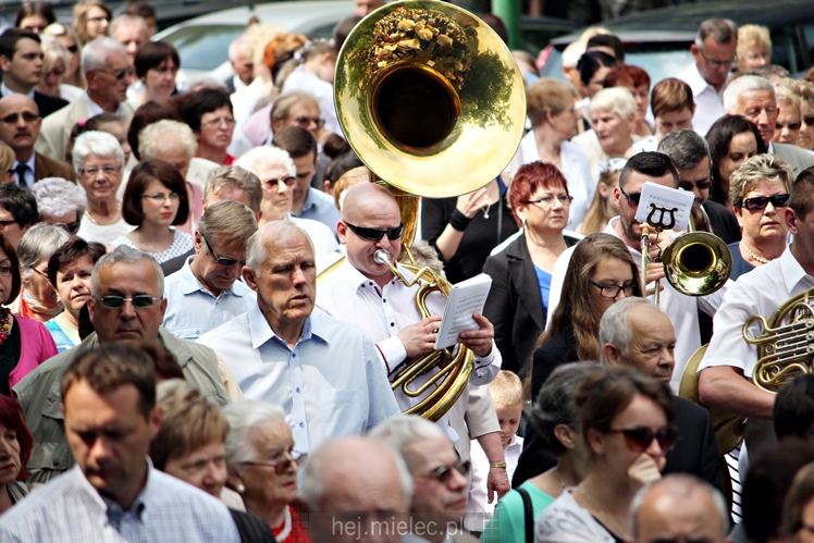Boże Ciało: procesja parafii Matki Bożej Nieustającej Pomocy