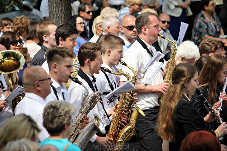 Boże Ciało: procesja parafii Matki Bożej Nieustającej Pomocy