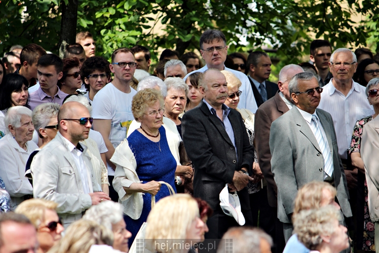 Boże Ciało: procesja parafii Matki Bożej Nieustającej Pomocy