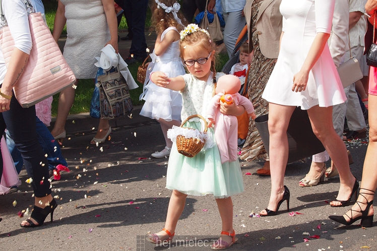 Boże Ciało: procesje w parafach pw. Ducha Świętego oraz Św. Mateusza w Mielcu