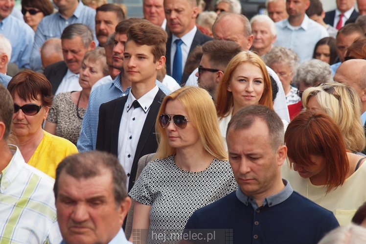 Boże Ciało: procesje w parafach pw. Ducha Świętego oraz Św. Mateusza w Mielcu