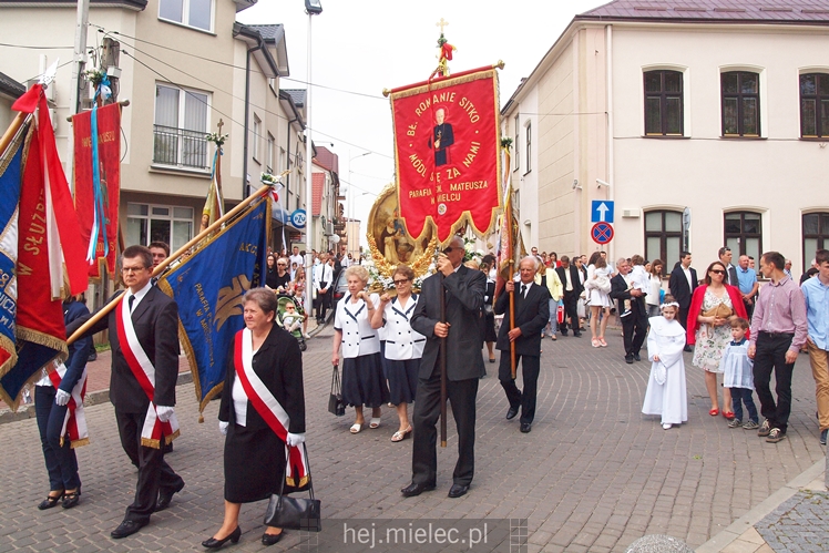 Boże Ciało: procesje w parafach pw. Ducha Świętego oraz Św. Mateusza w Mielcu