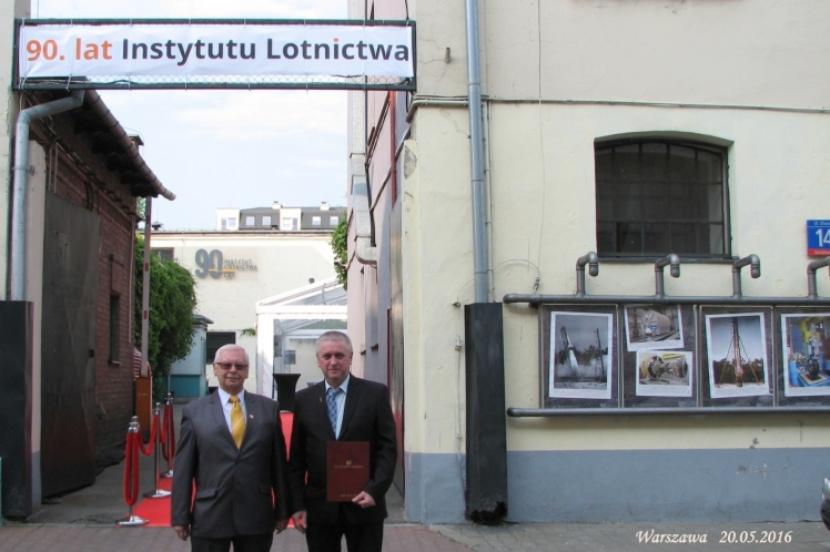 Gali z okazji 90-lecia działalności Instytutu Lotnictwa w Warszawie