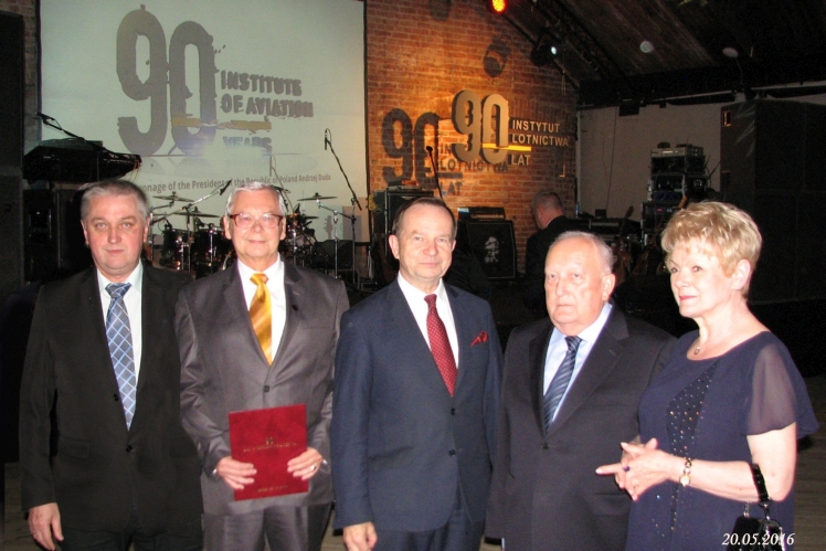 Gali z okazji 90-lecia działalności Instytutu Lotnictwa w Warszawie