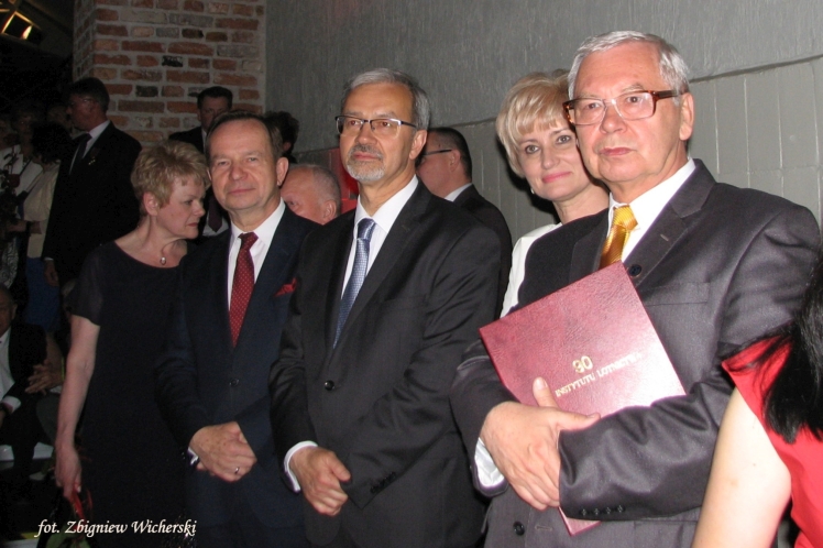 Gali z okazji 90-lecia działalności Instytutu Lotnictwa w Warszawie