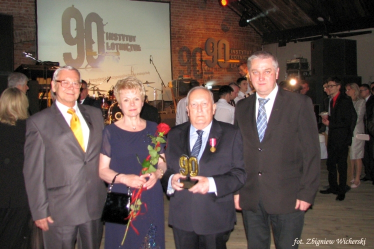 Gali z okazji 90-lecia działalności Instytutu Lotnictwa w Warszawie