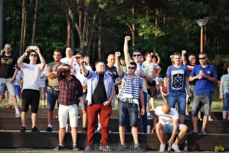 FETA PO AWANSIE! Tysiące kibiców świętowało awans na ulicach miasta - CZĘŚĆ I