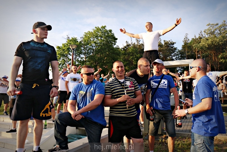 FETA PO AWANSIE! Tysiące kibiców świętowało awans na ulicach miasta - CZĘŚĆ I