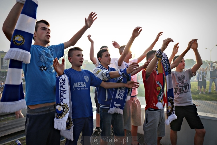 FETA PO AWANSIE! Tysiące kibiców świętowało awans na ulicach miasta - CZĘŚĆ I