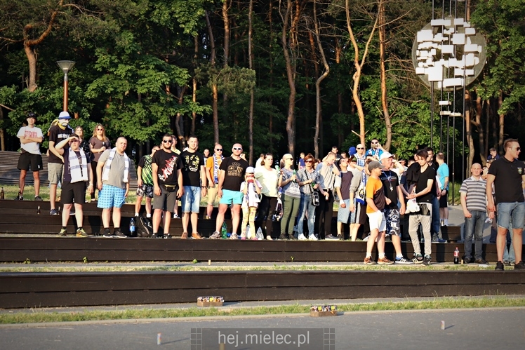 FETA PO AWANSIE! Tysiące kibiców świętowało awans na ulicach miasta - CZĘŚĆ I