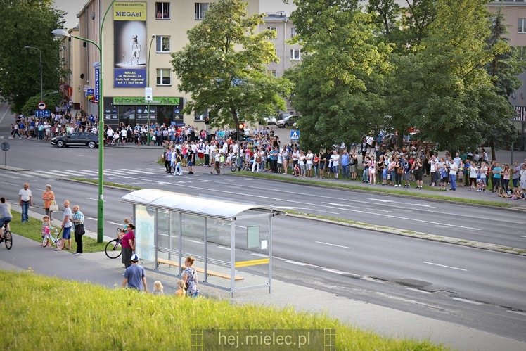 FETA PO AWANSIE! Tysiące kibiców świętowało awans na ulicach miasta - CZĘŚĆ I