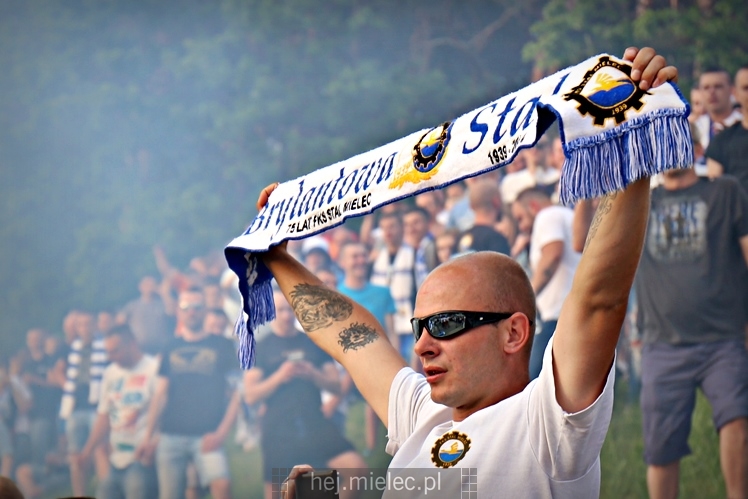 FETA PO AWANSIE! Tysiące kibiców świętowało awans na ulicach miasta - CZĘŚĆ I