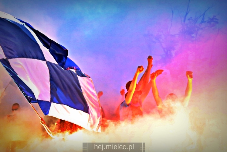 FETA PO AWANSIE! Tysiące kibiców świętowało awans na ulicach miasta - CZĘŚĆ I