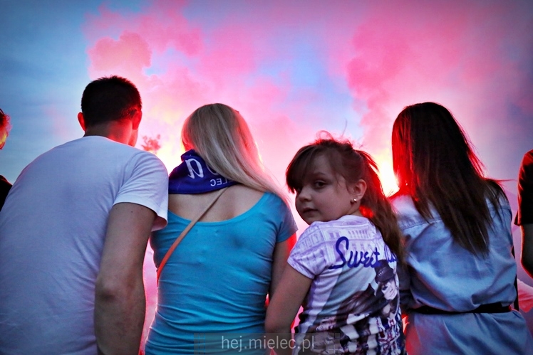 FETA PO AWANSIE! Tysiące kibiców świętowało awans na ulicach miasta - CZĘŚĆ I